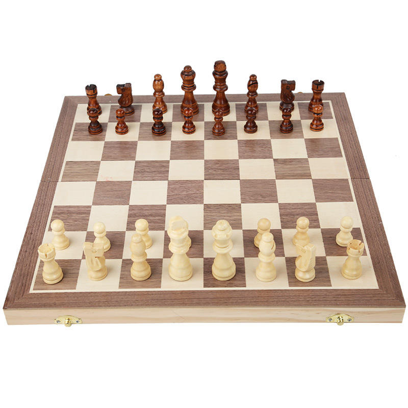 Brinquedos educativos High-end chess set Magnetic solid wooden chess pieces Children's mini foldable chessboard