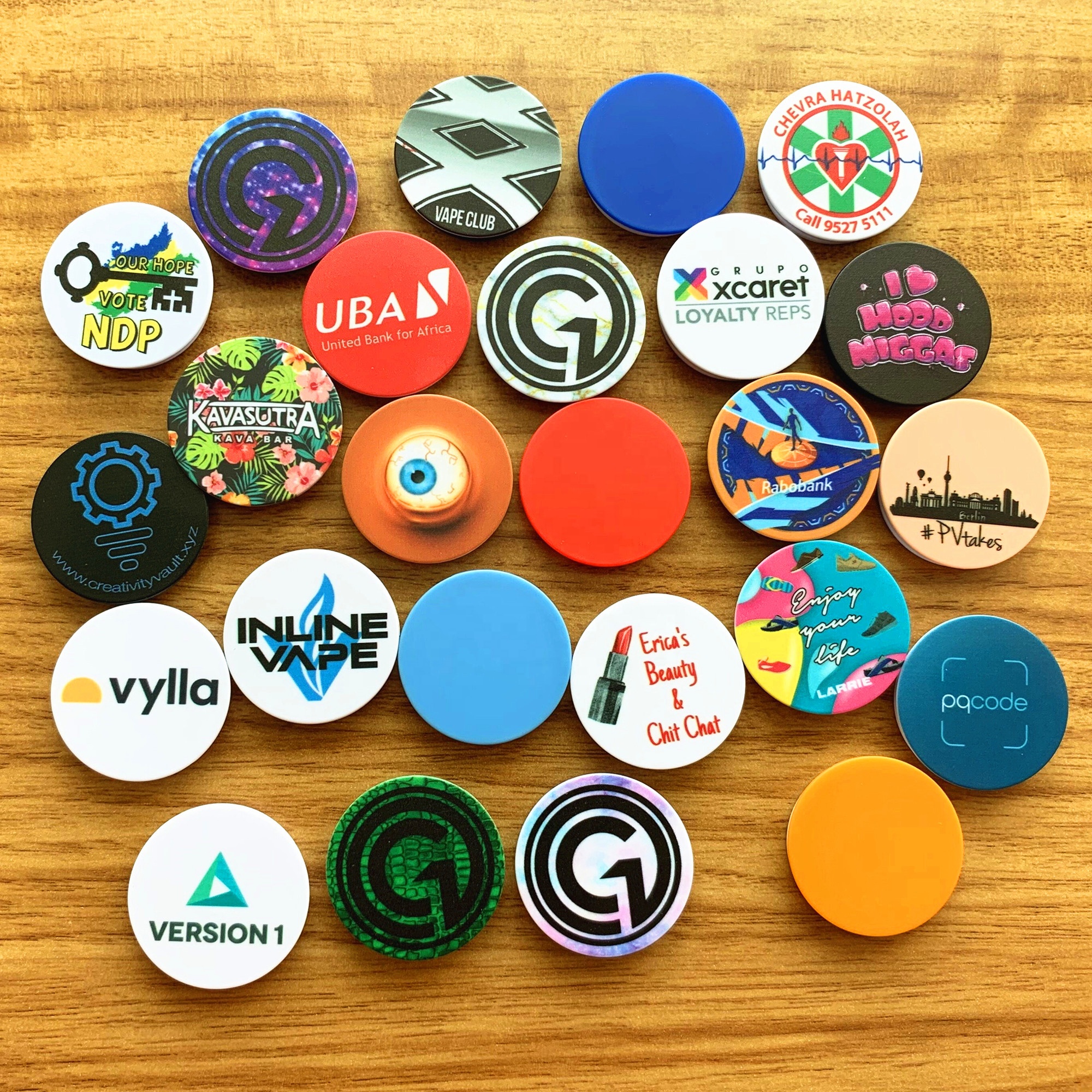 Factory Popular Mobile Accessories Free Custom Logo Printing Phone Grip Holder Poppings Socket Cell Phone Sockets 