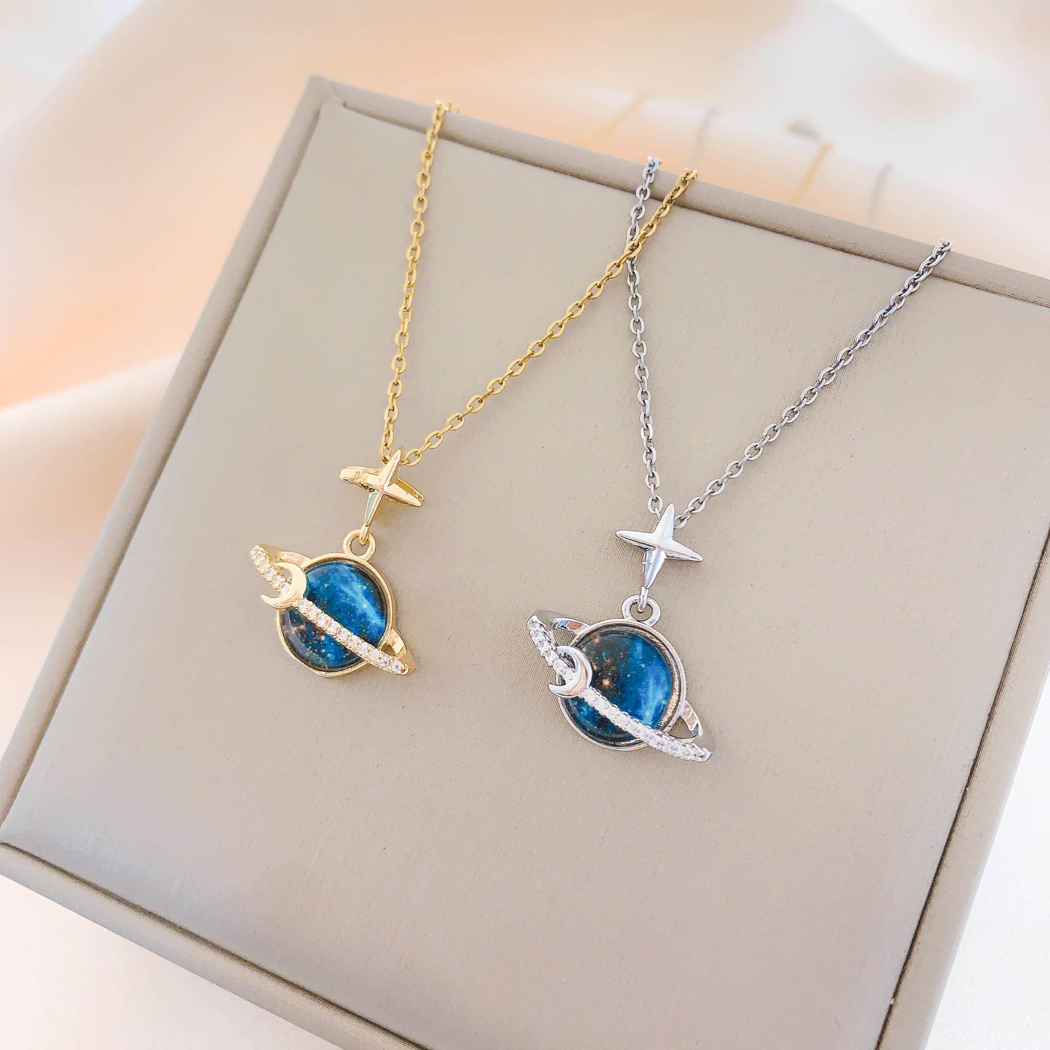 Women's Fashion Jewelry Cubic Zirconia Planet Gold Plated Copper Pendant Necklace Suitable For Women's Daily Wear 