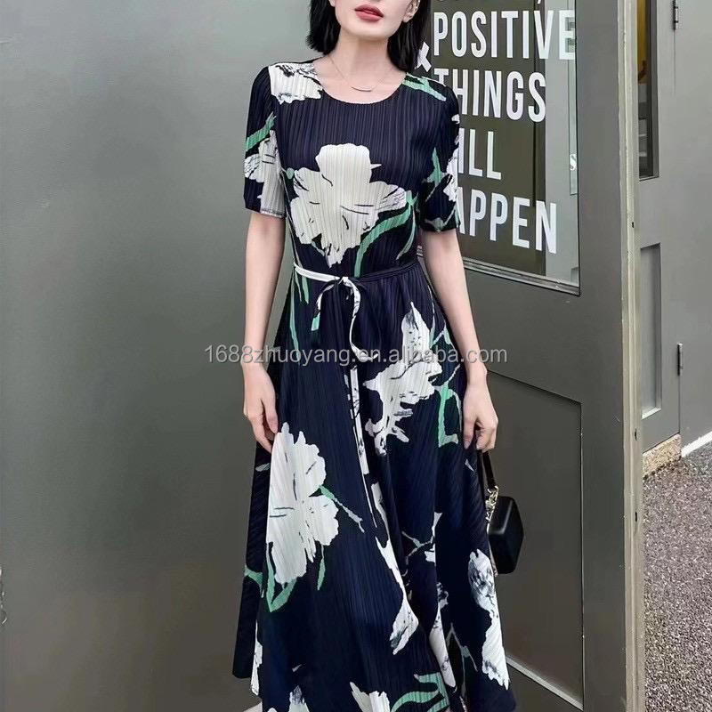 Clothing Manufacturers Summer Fashion Casual Women's Clothing Digital Floral Printing Pleated Long Dress For Women 
